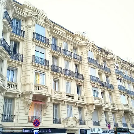 Chic And So... Nice! Apartament